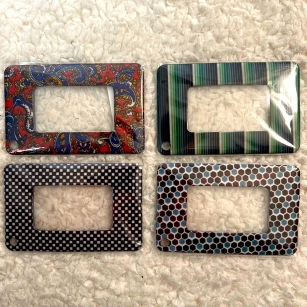 Kikkerland Pocket Magnifier Asst. Set of 4 Magnification +2.0